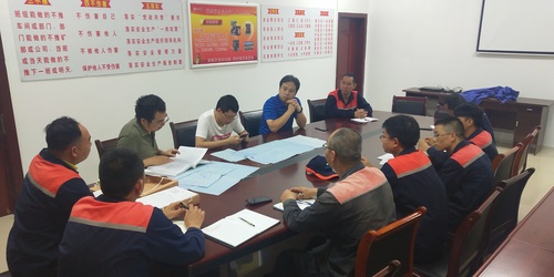 余仁貴-富興建設(shè)上杭分公司召開8000噸乳化擴(kuò)能技改項(xiàng)目初步方案論證會1.jpg