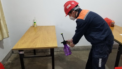 （采用）王凱南-富興建設(shè)公司將樂(lè)支部“黨員先鋒隊(duì)”抗疫在行動(dòng)1_調(diào)整大小.jpg