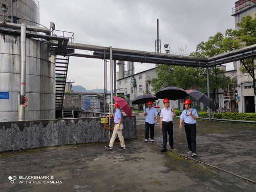 永安雙華公司施皞�?�?6日省機控開展危險化學品專項檢查現(xiàn)場_調(diào)整大小.JPG