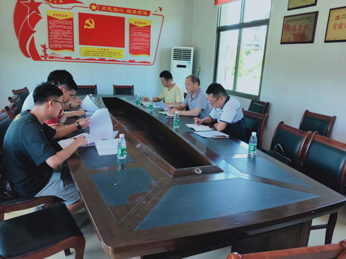 省機(jī)電控股公司黨委委員、副總經(jīng)理吳大文到我司掛鉤幫扶村臺(tái)峰村調(diào)�?(1)_調(diào)整大小.jpg