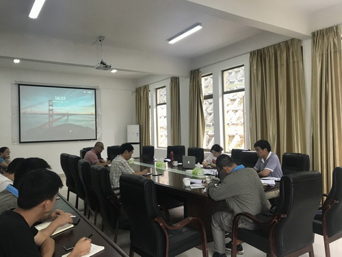劉銀：龍巖分公司通過礦用產(chǎn)品安全標(biāo)志現(xiàn)場評審_調(diào)整大小.jpg